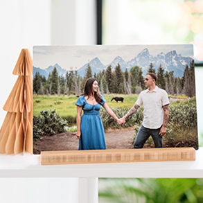 MetalPrint with Bamboo Stand